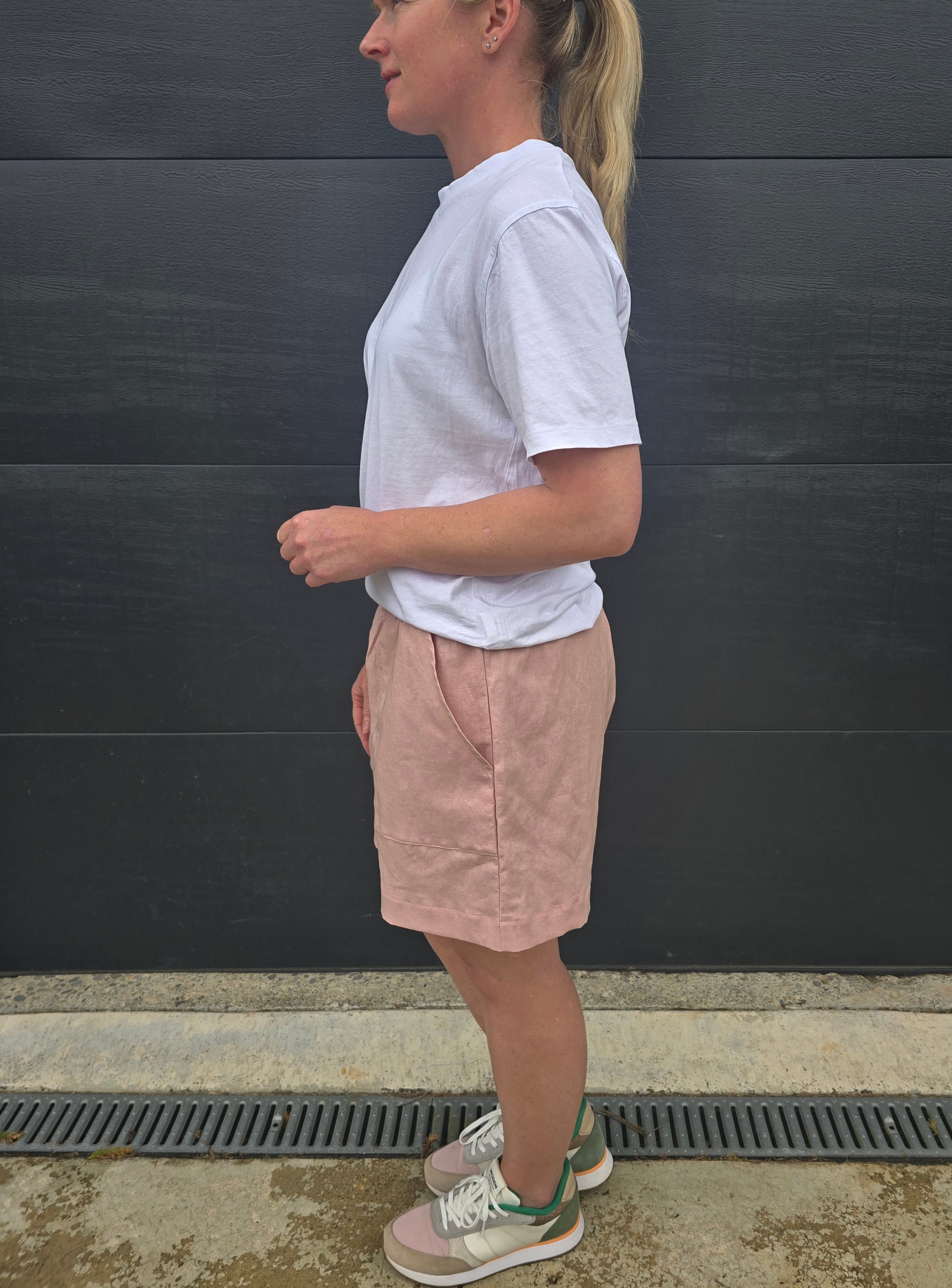 Linen shorts - dusky pink