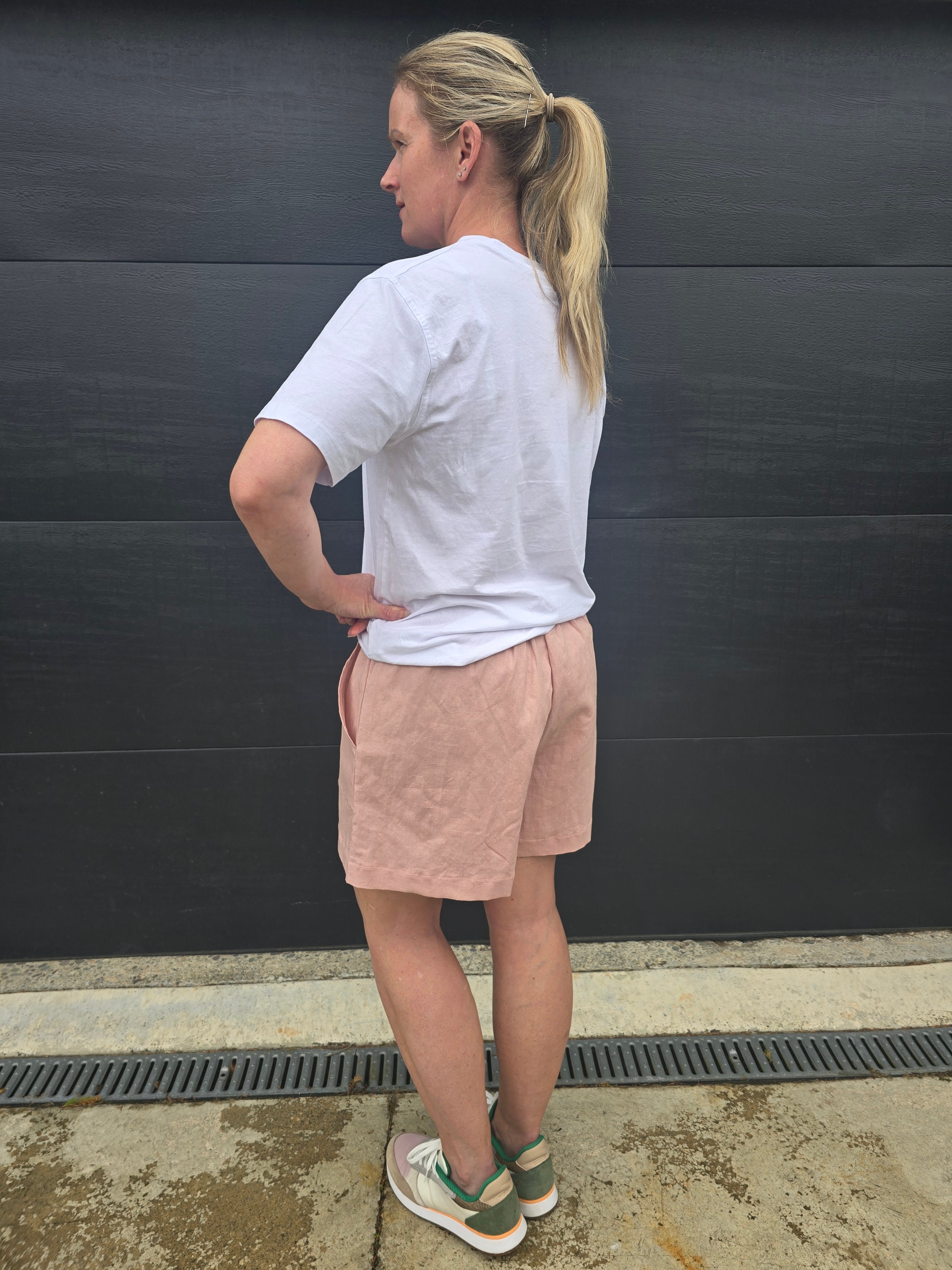 Linen shorts - dusky pink