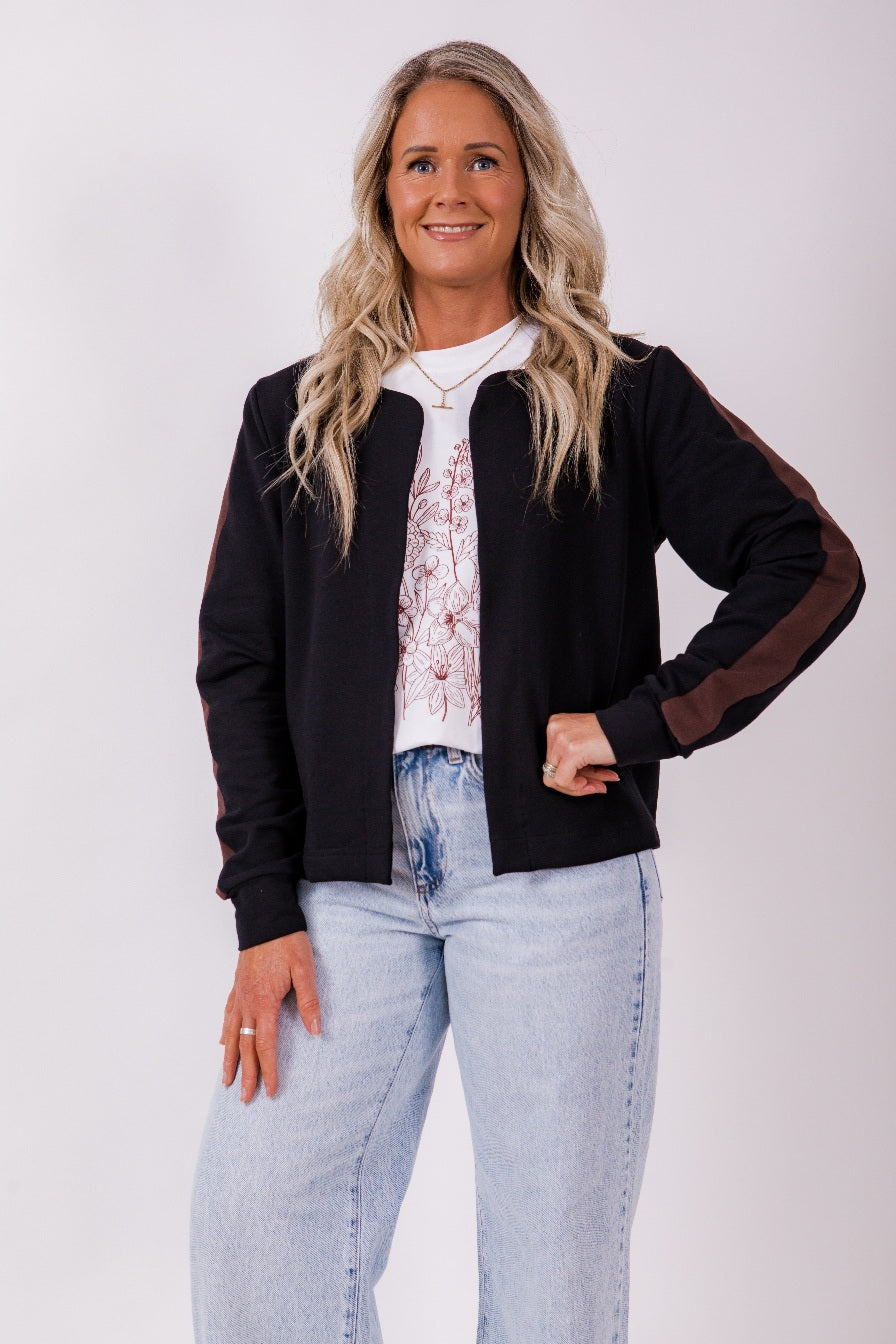 Short curve neck cardi - Blk/choc