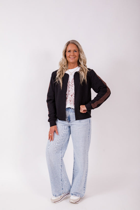Short curve neck cardi - Blk/choc