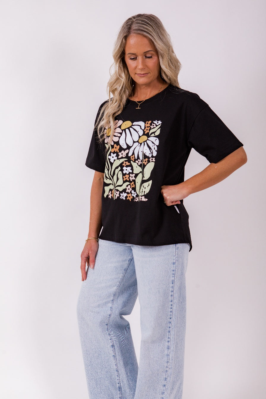 Boxy Tee - Blk/floral frame