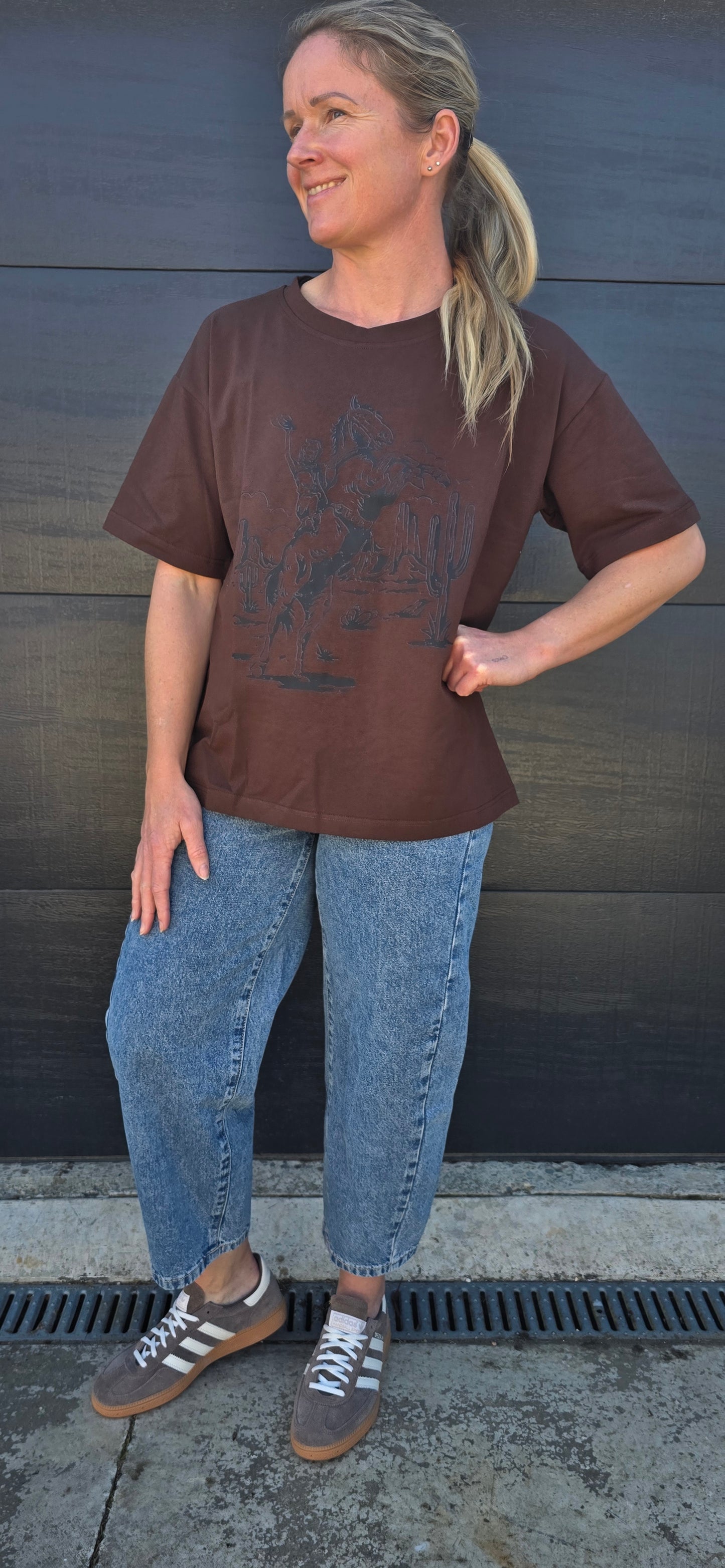 Boxy Tee - Chocolate/ cow girl-Blk