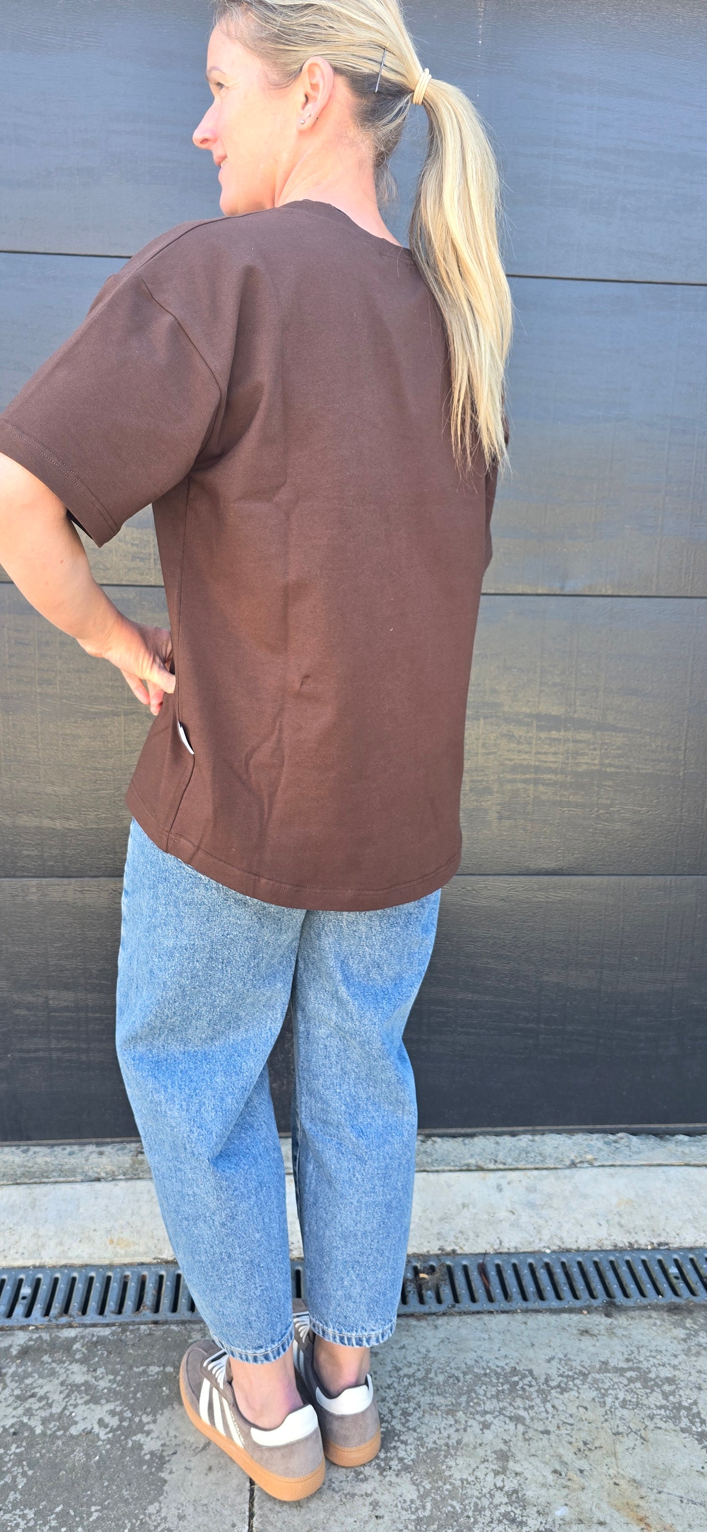 Boxy Tee - Chocolate/ cow girl-Blk