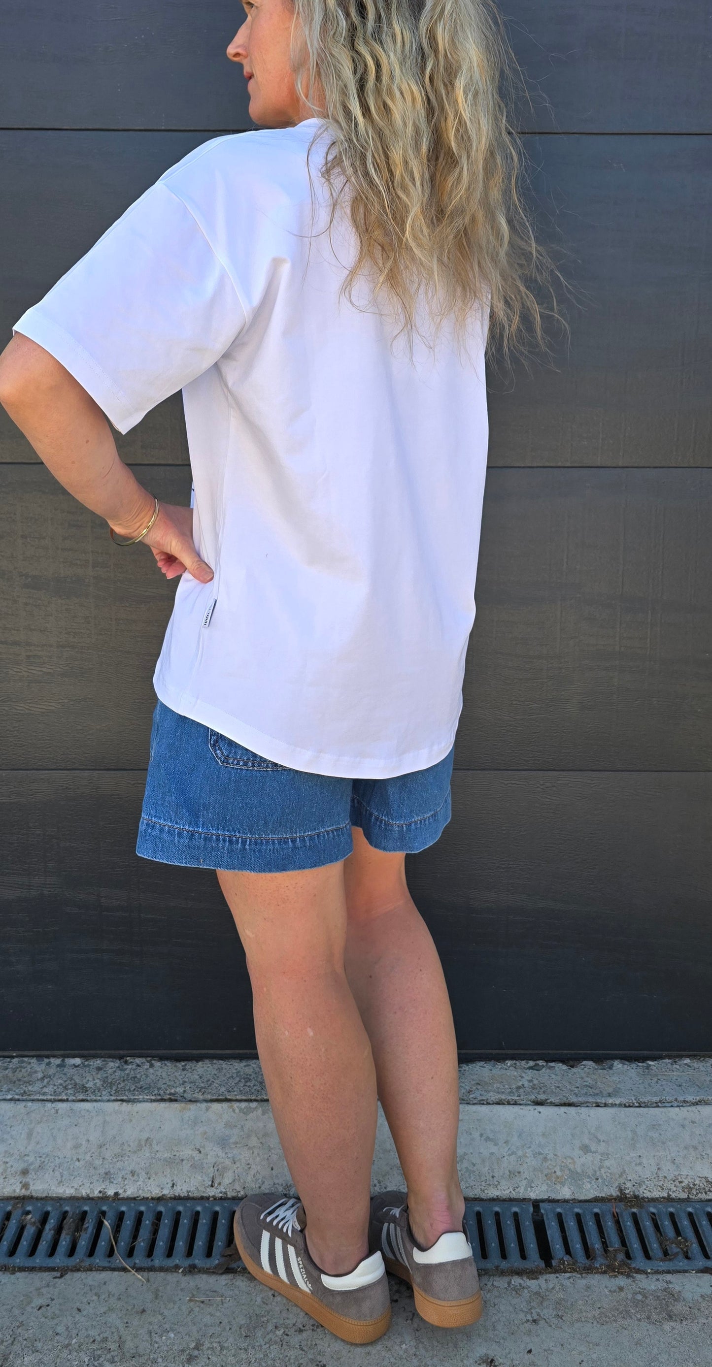 Boxy Tee - white/riding into sunset