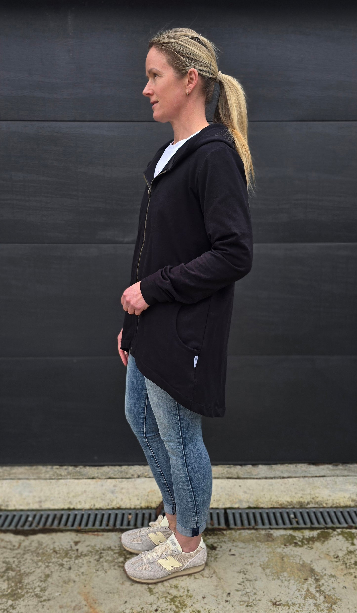 Black zip cardi