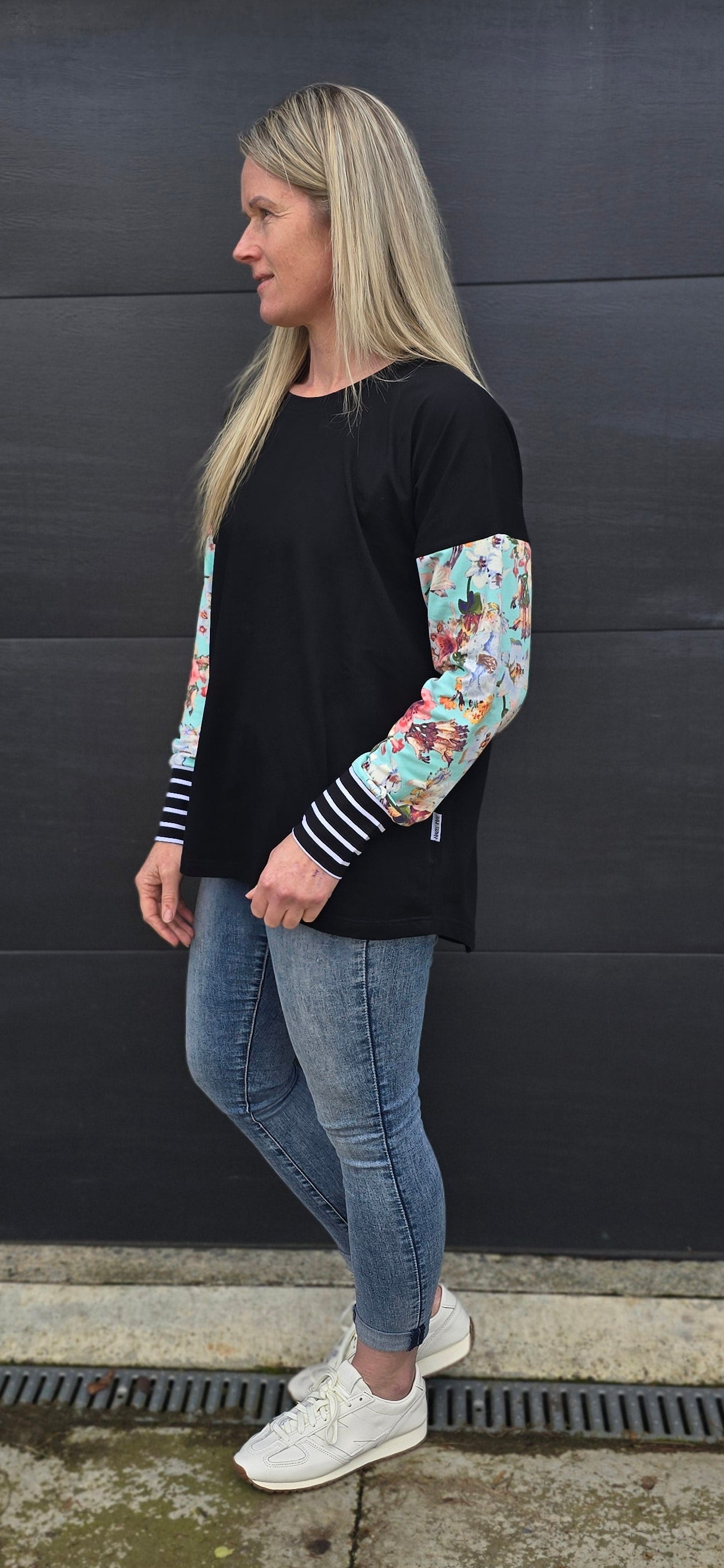 Taylor Top - Black/ mint floral