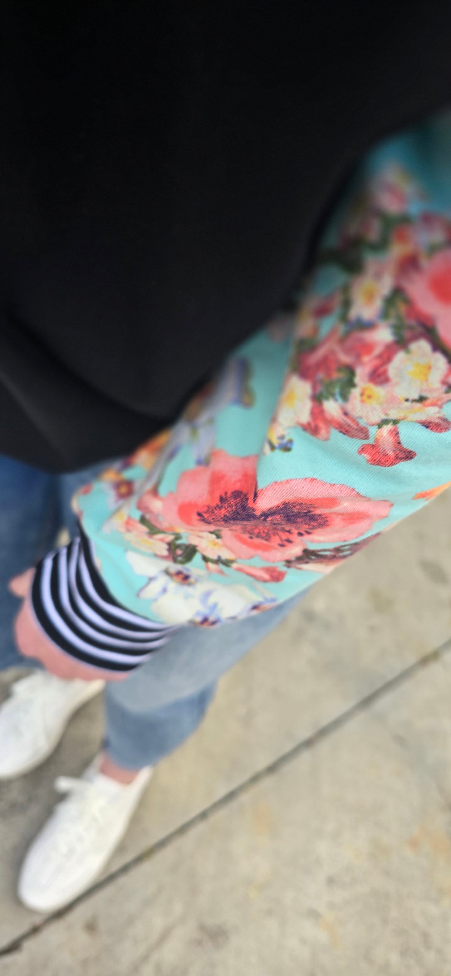 Taylor Top - Black/ mint floral