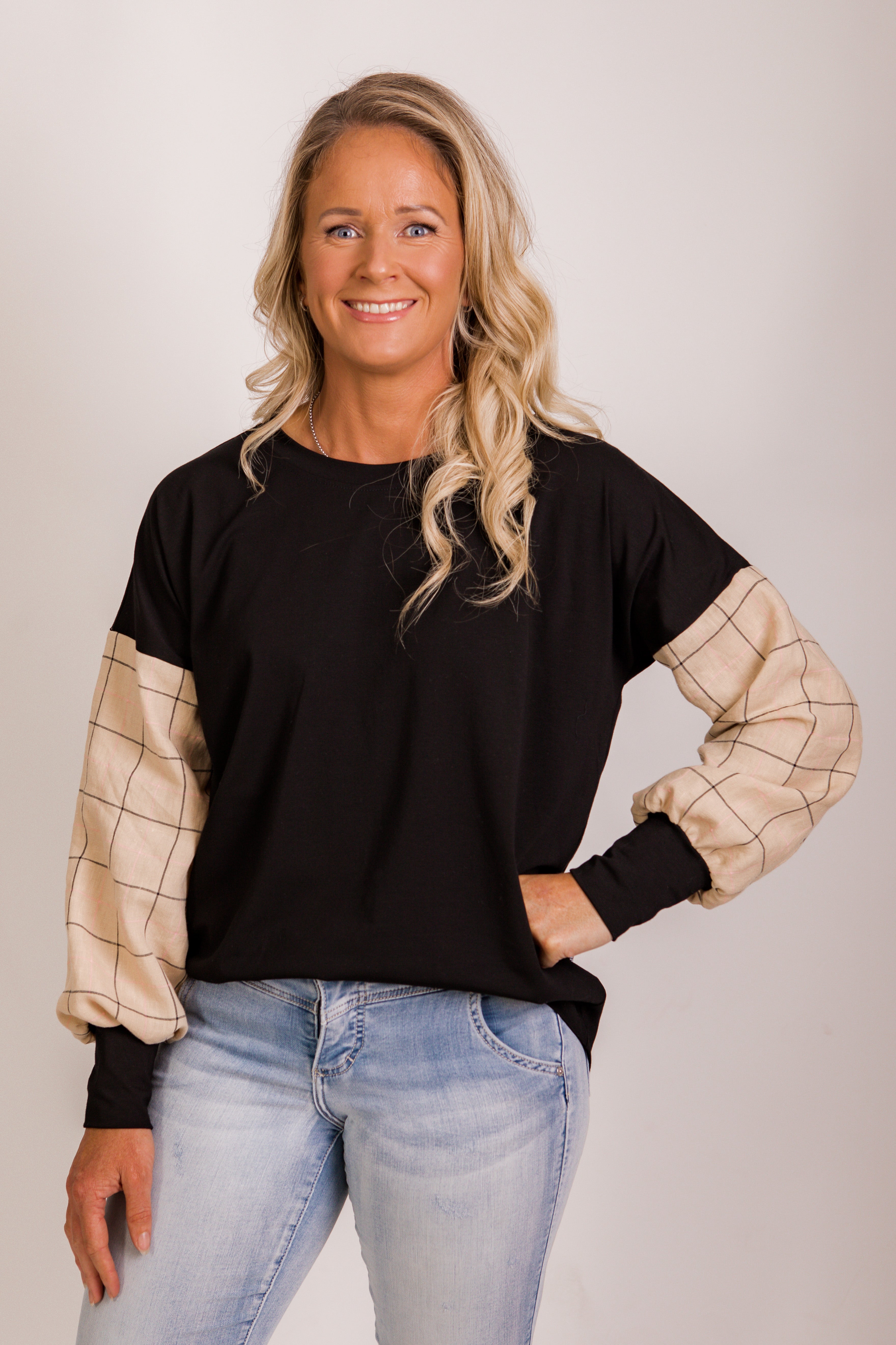 Taylor Top - beige/pink/ black check