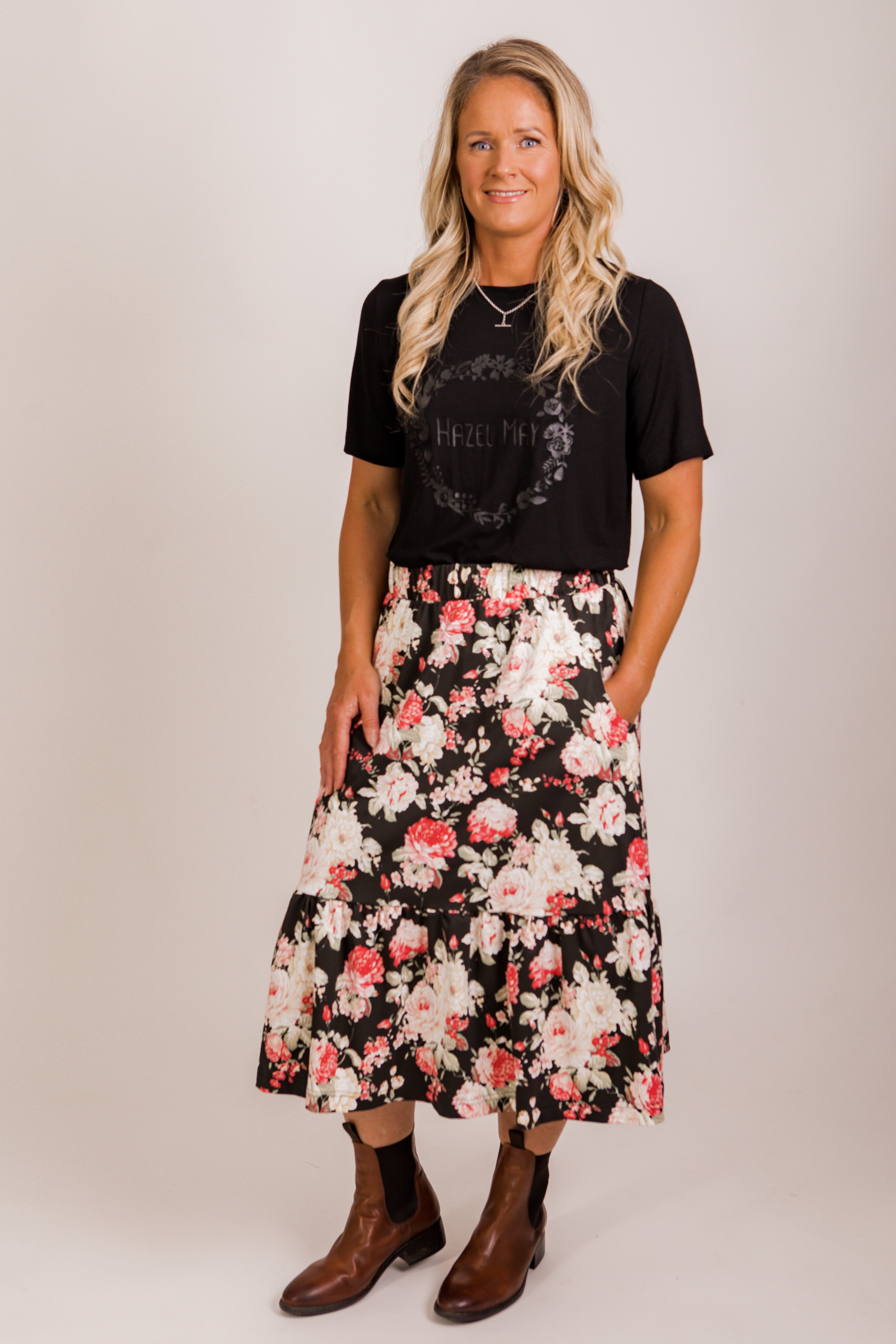 Harriet skirt - knit black floral
