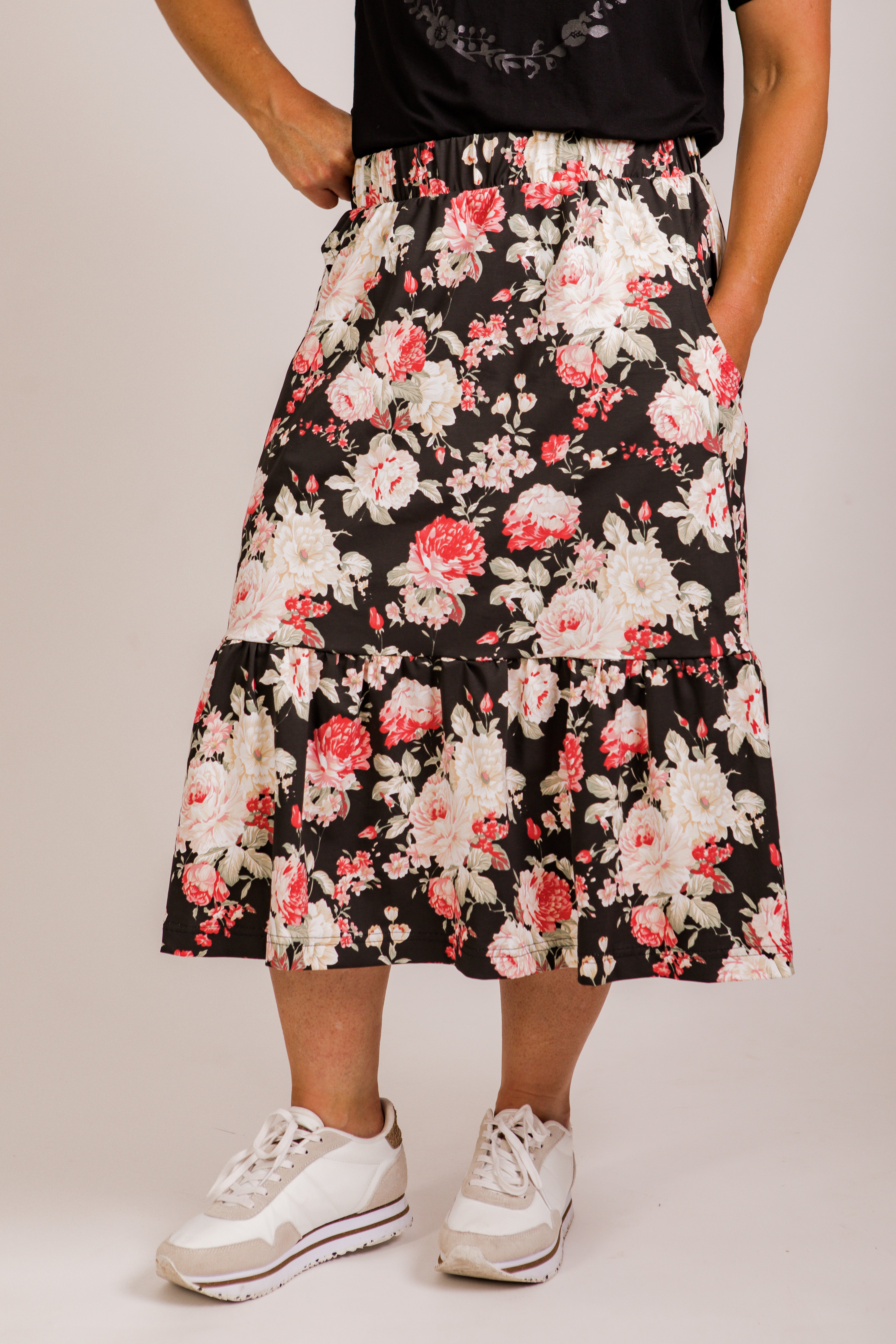 Harriet skirt - knit black floral