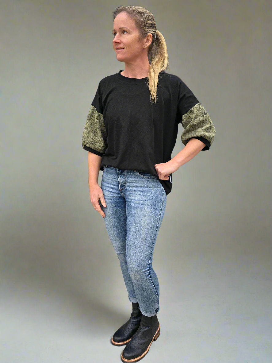 Peony Top- Black & khaki floral