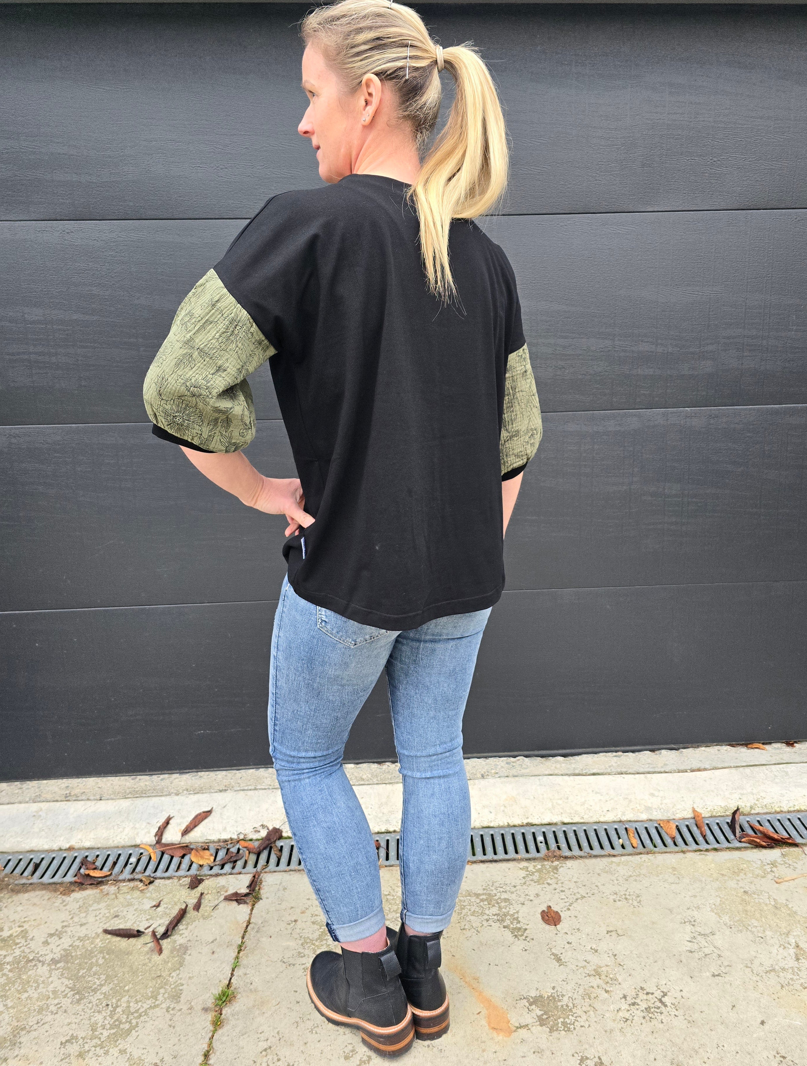 Peony Top- Black & khaki floral