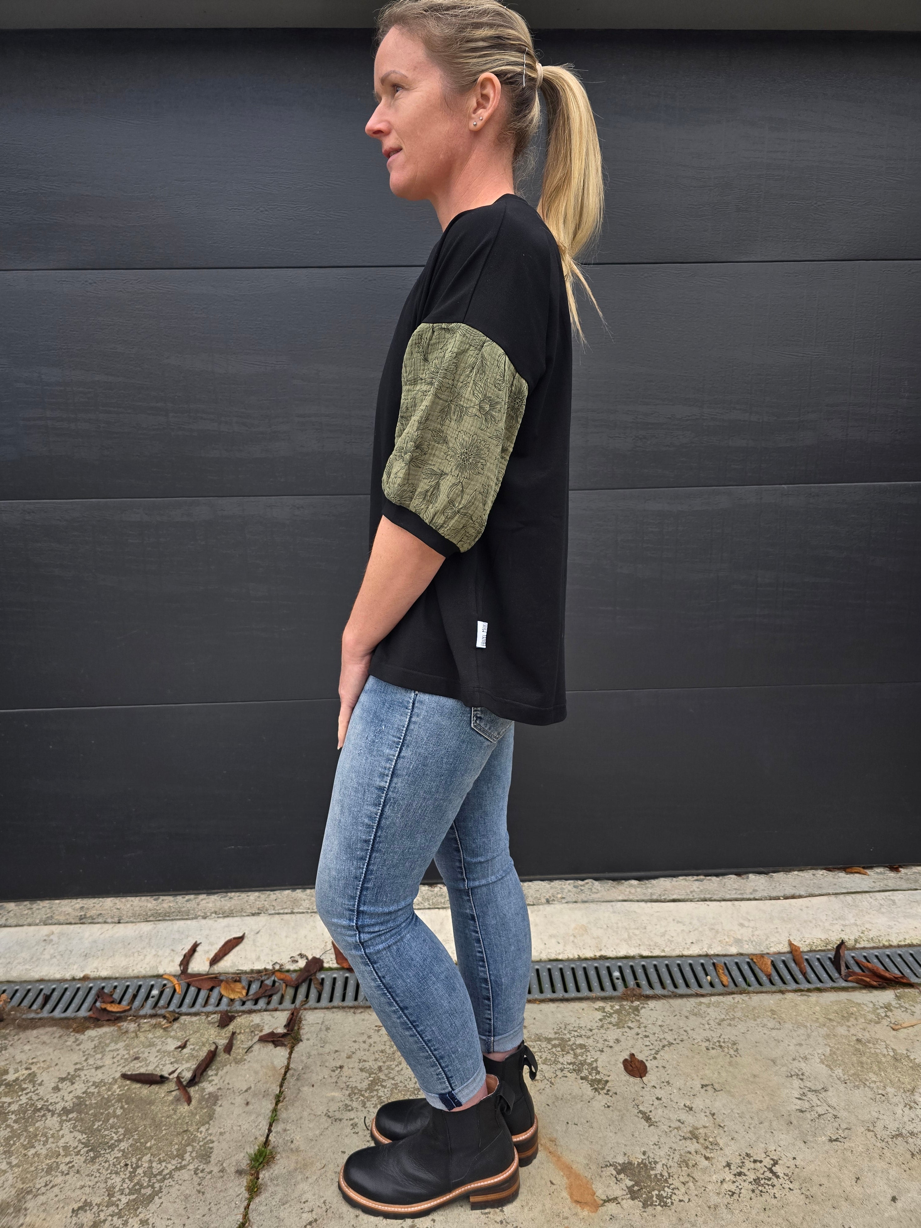Peony Top- Black & khaki floral