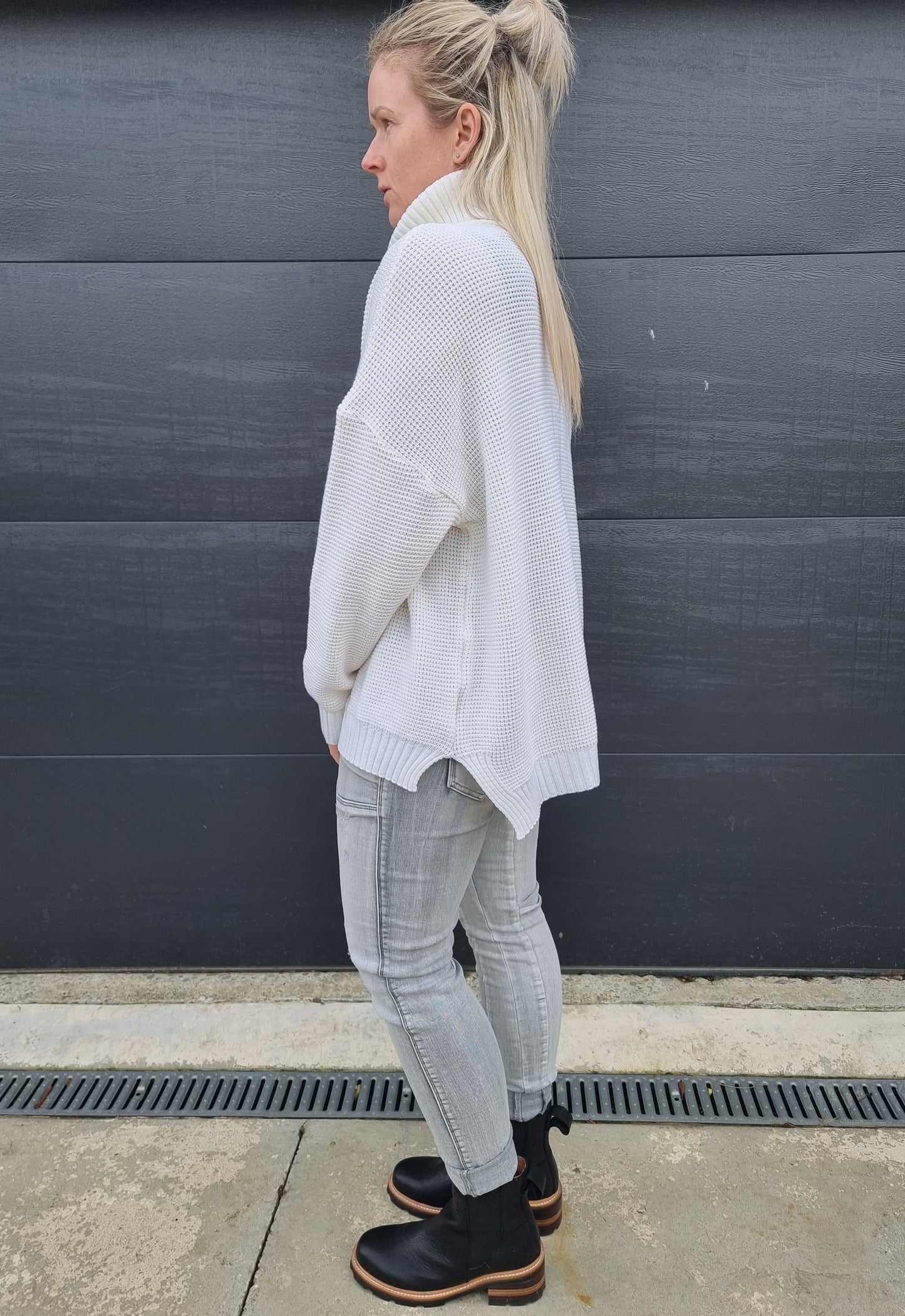 Merino waffle knit jumper - off white