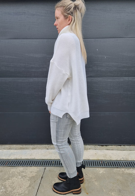 Merino waffle knit jumper - off white